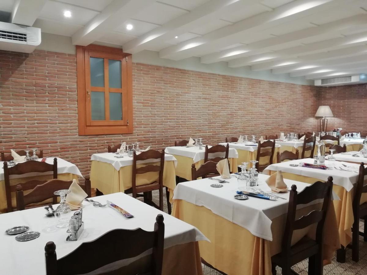 Albergo Ristorante Leon d'Oro Este Extérieur photo