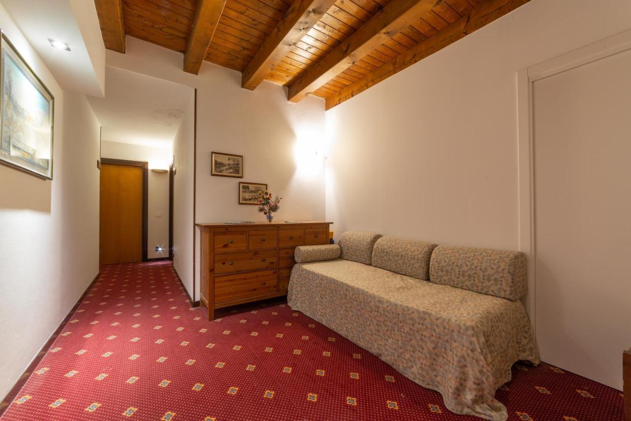 Albergo Ristorante Leon d'Oro Este Extérieur photo